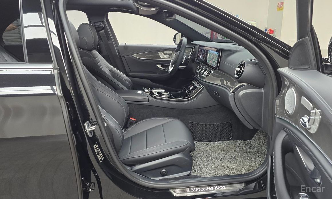 E-Class W213E350 4MATIC AMG Line 12