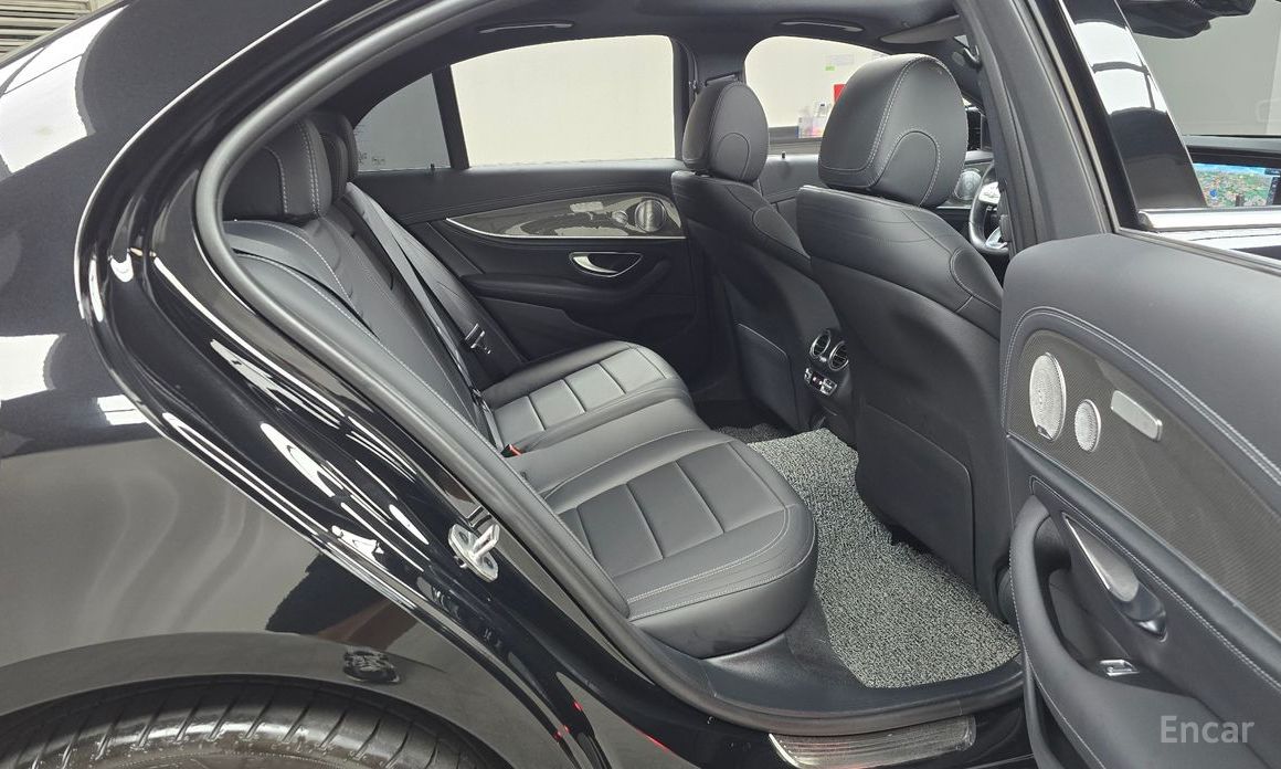 E-Class W213E350 4MATIC AMG Line 13