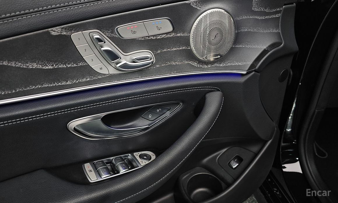 Mercedes-Benz E-Class W213E350 4MATIC AMG Line №18