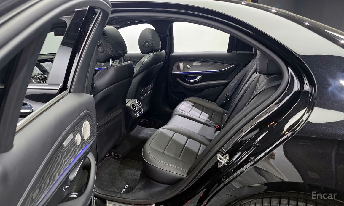 E-Class W213E350 4MATIC AMG Line 12
