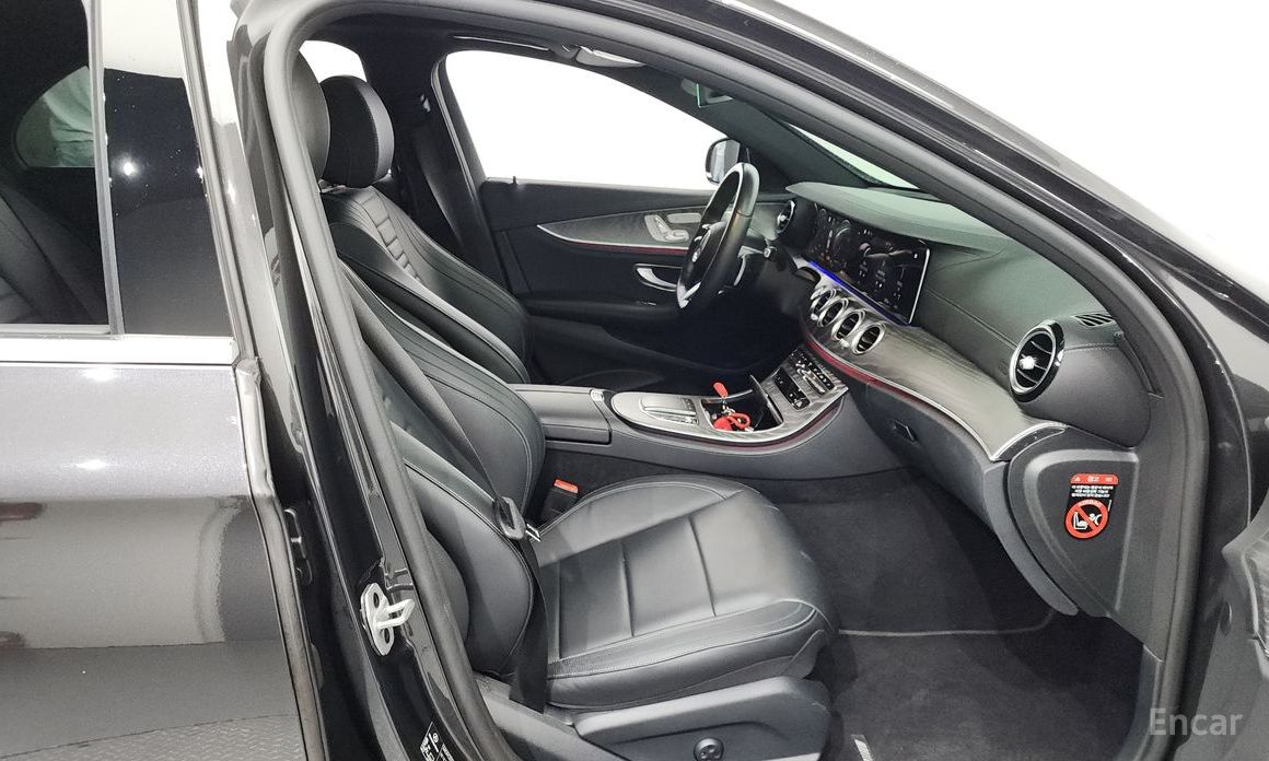 E-Class W213E350 4MATIC AMG Line 12
