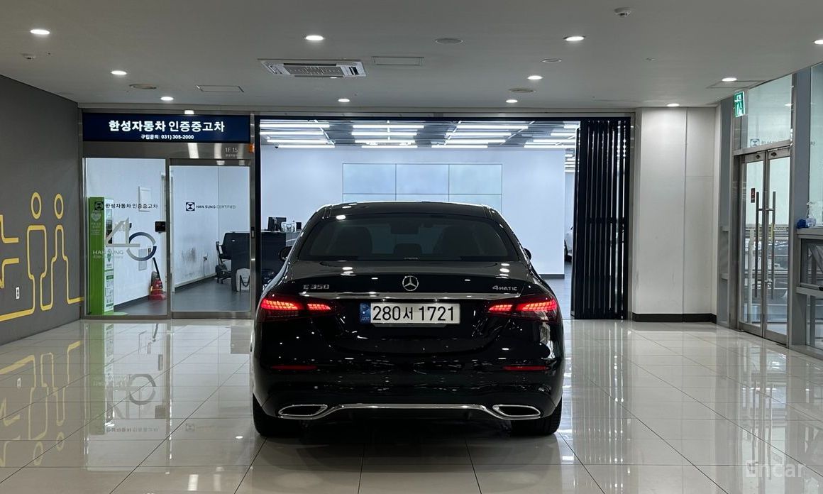 Mercedes-Benz E-Class W213E350 4MATIC AMG Line №4