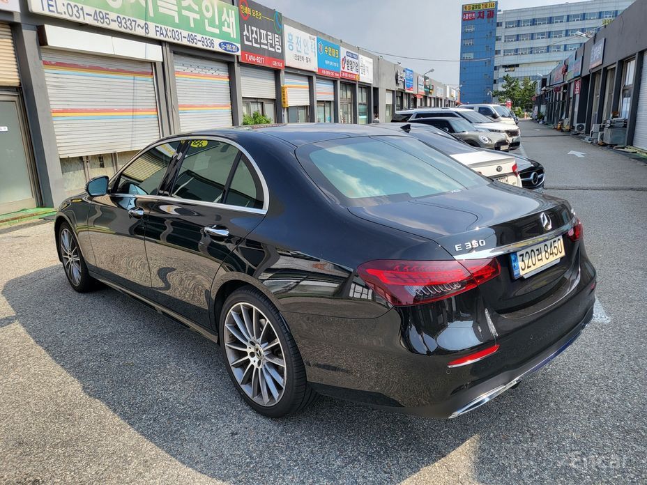 Mercedes-Benz E-Class W213E350 4MATIC AMG Line №4