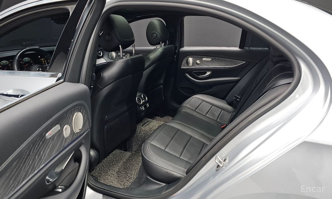 E-Class W213E350 4MATIC AMG Line 12