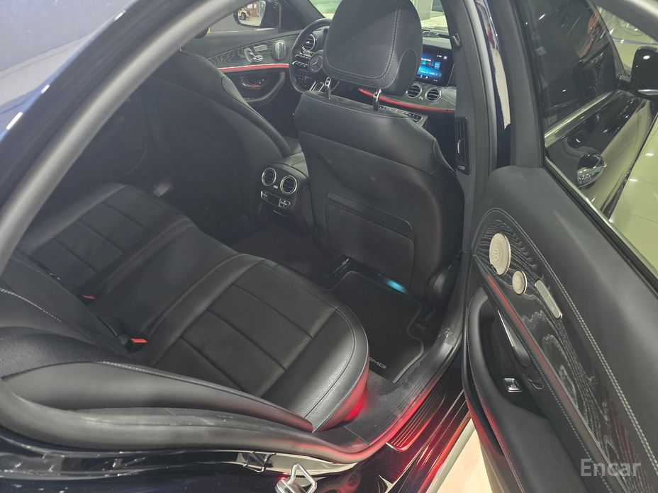 E-Class W213E350 4MATIC AMG Line 16