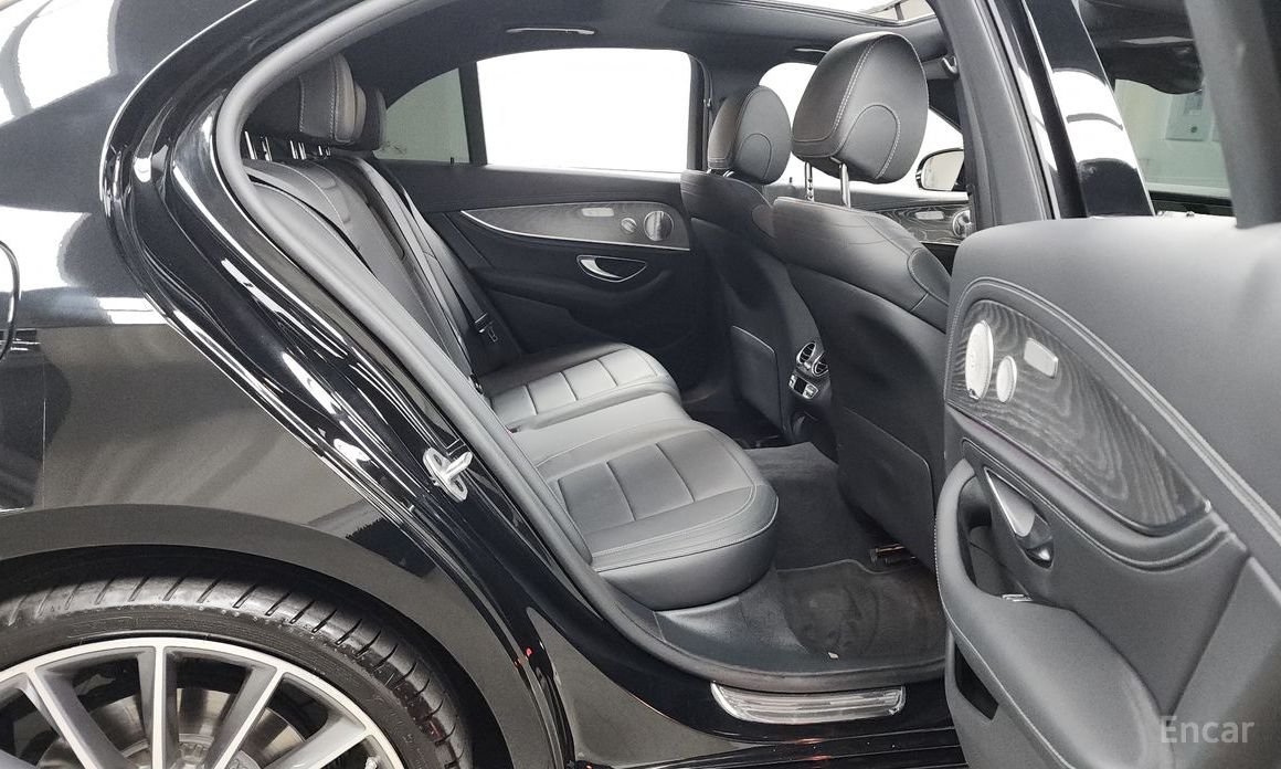 E-Class W213E350 4MATIC AMG Line Edition 13