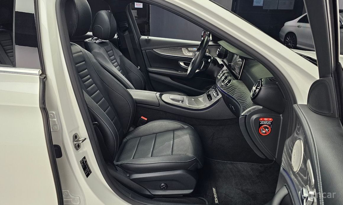 E-Class W213E350 4MATIC AMG Line Edition 13