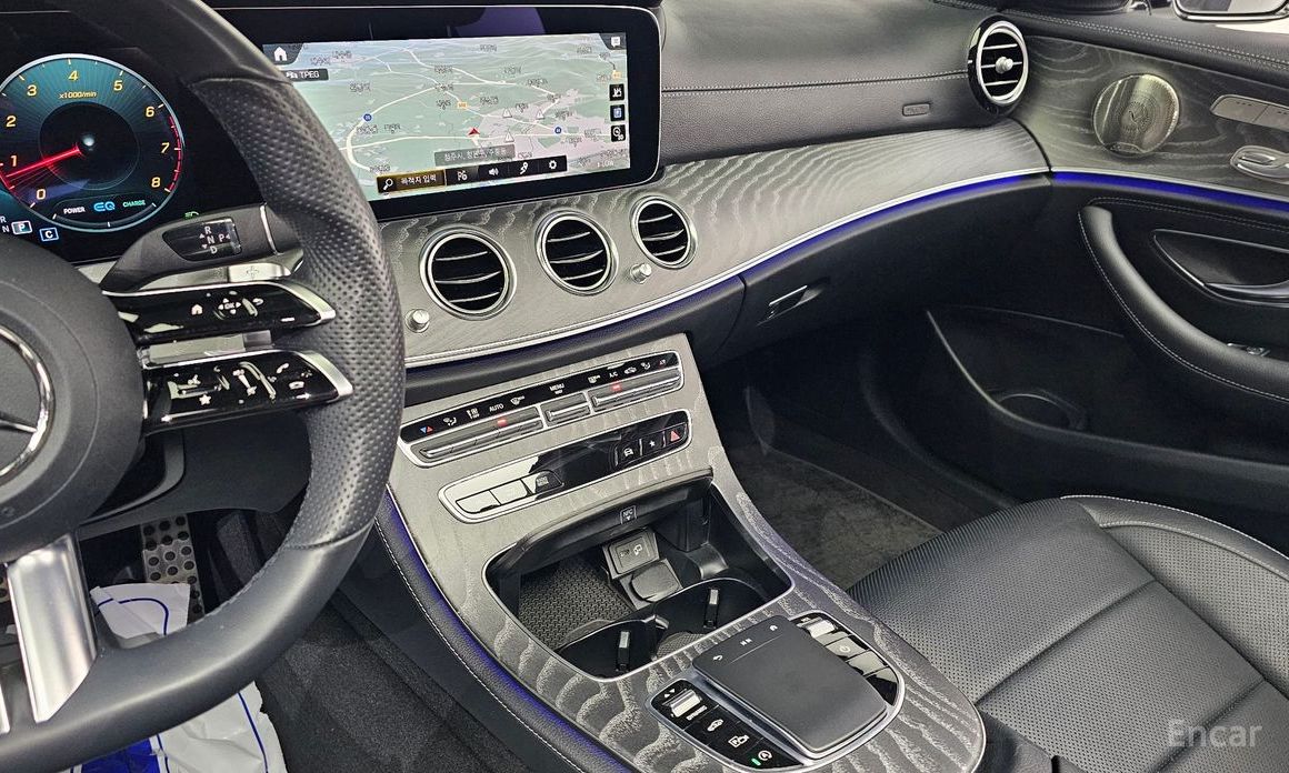 E-Class W213E350 4MATIC AMG Line Edition 17
