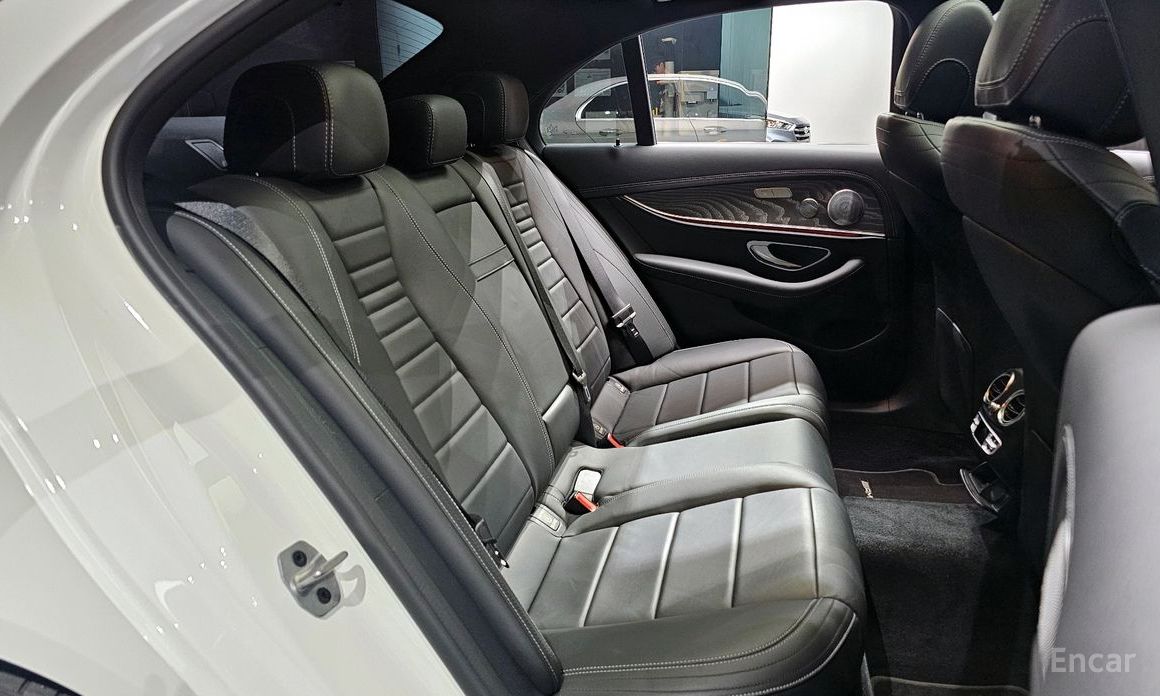 E-Class W213E350 4MATIC AMG Line Edition 13
