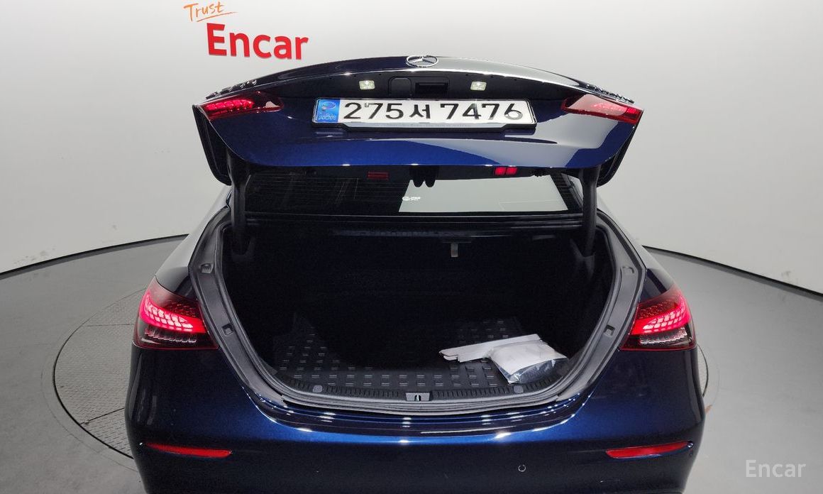 E-Class W213E350 4MATIC AMG Line Edition 21