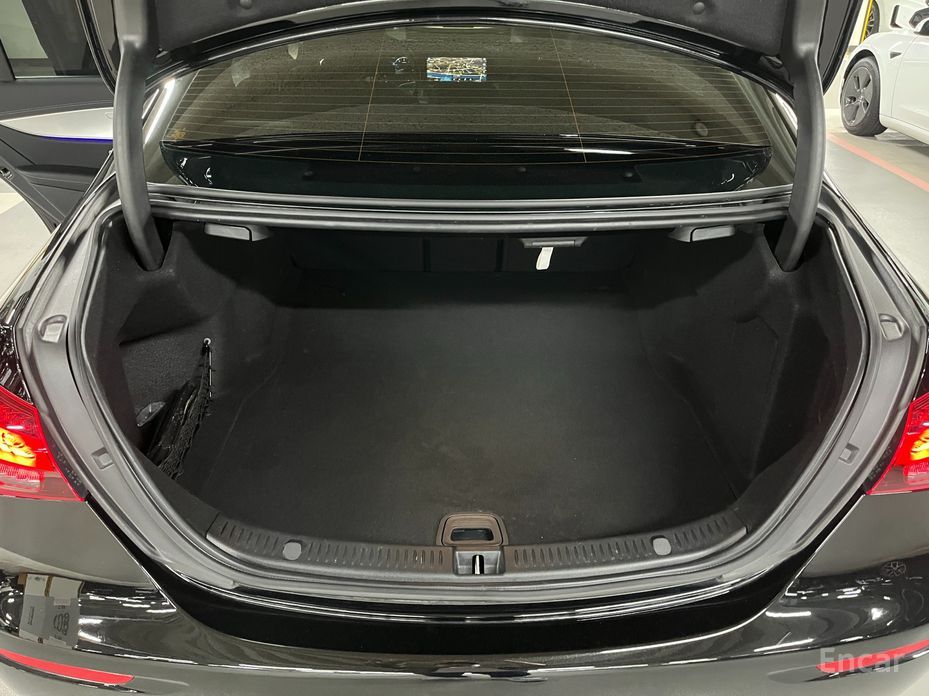 E-Class W213E350 4MATIC Avant-GARDE 19
