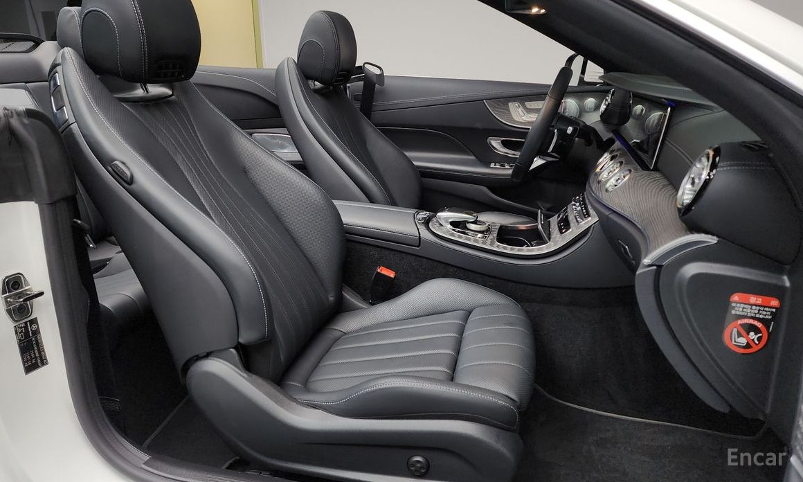 E-Class W213E450 4MATIC Cabriolet 11