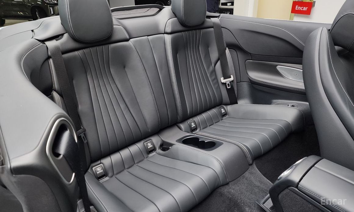 E-Class W213E450 4MATIC Cabriolet 12