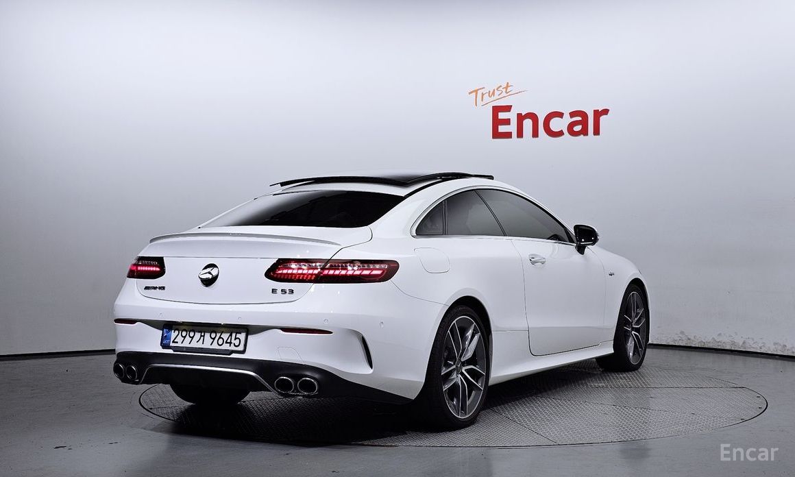 E-Class W213E53 AMG 4MATIC+ Coupe 3
