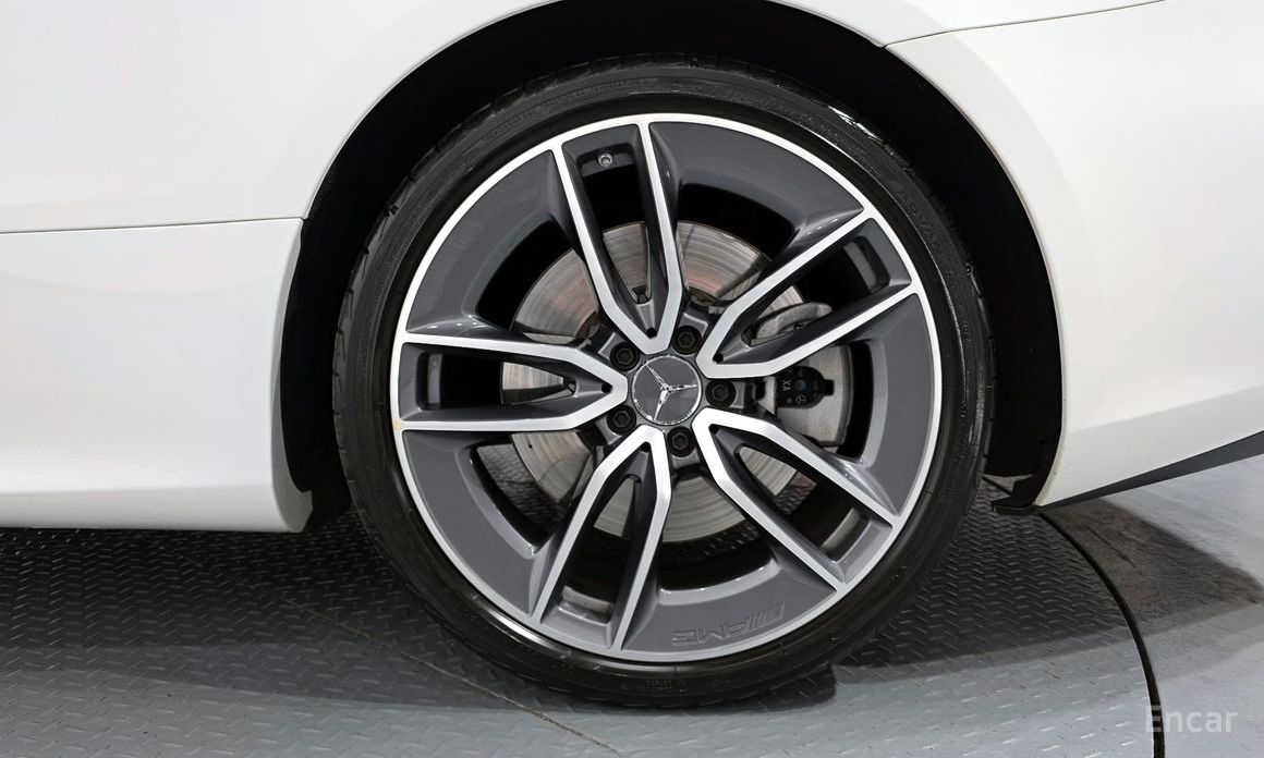 E-Class W213E53 AMG 4MATIC+ Coupe 6