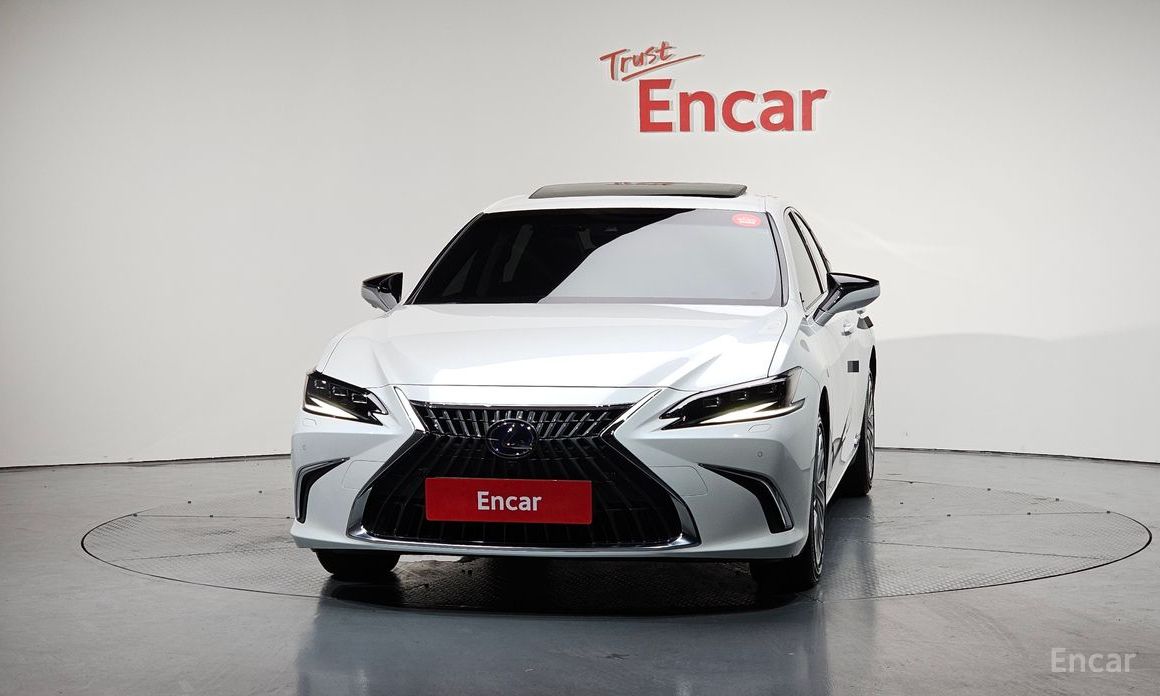 Lexus ES300h 7th Generation Executive №3