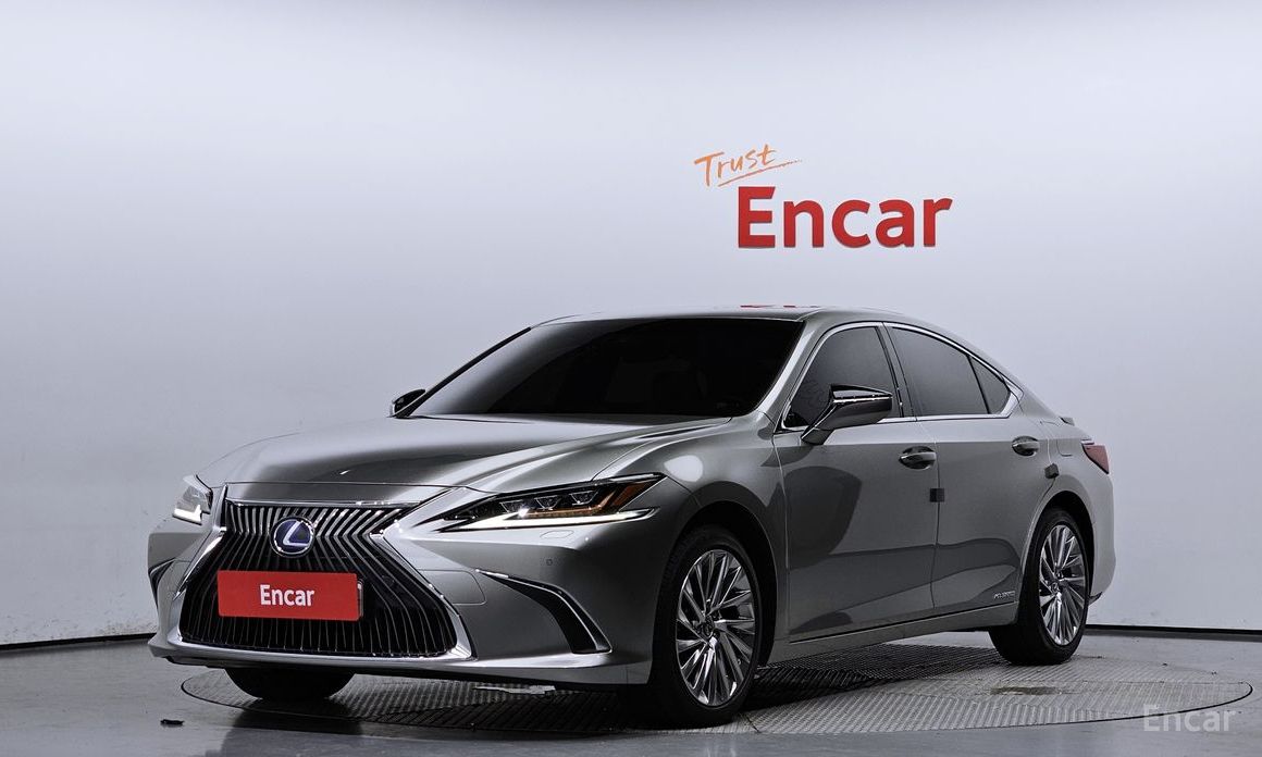 ES300h 7th Generation Executive 2