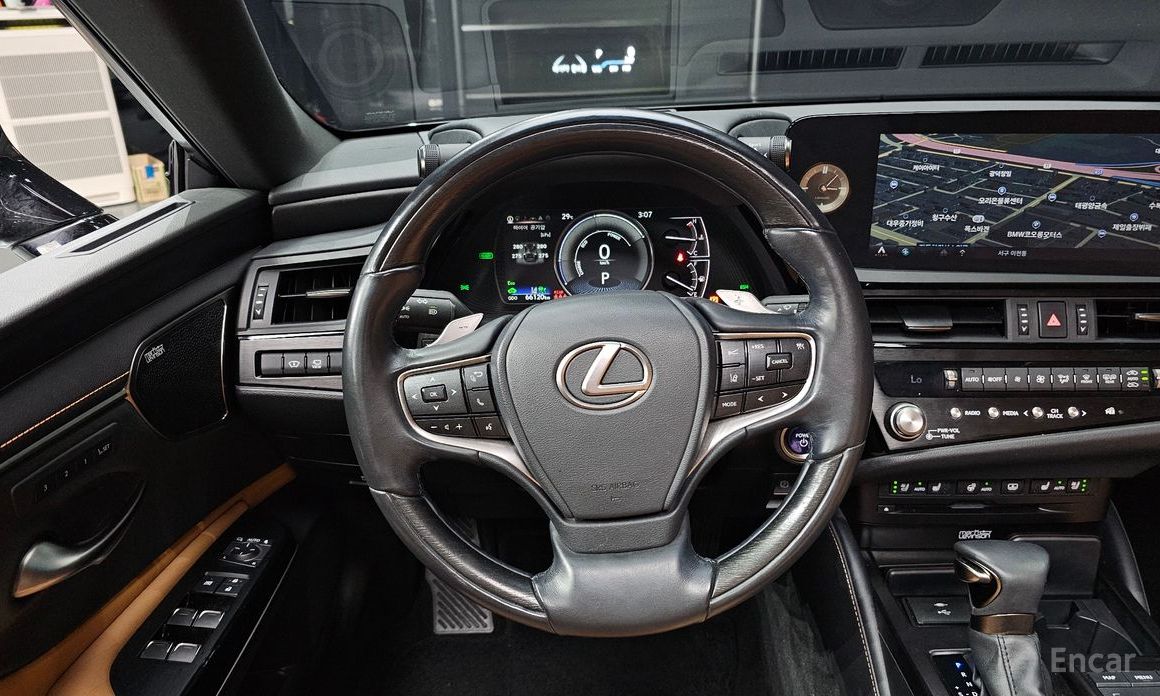 Lexus ES300h 7th Generation Executive №14