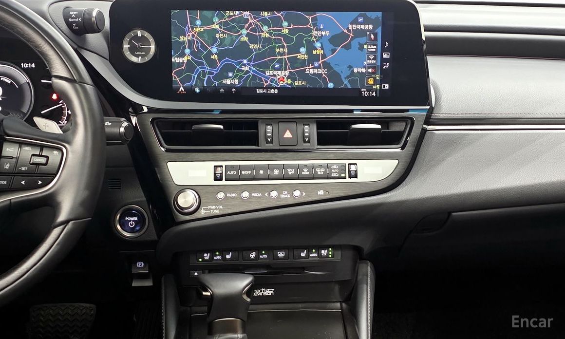 ES300h 7th Generation Executive 15