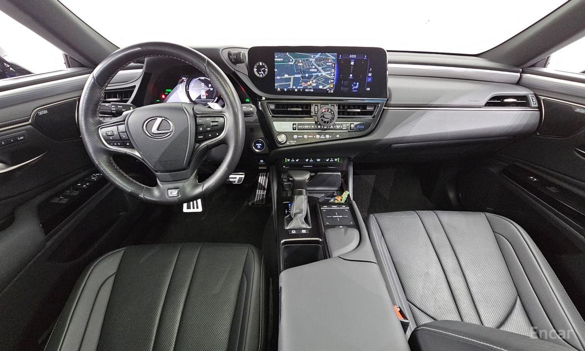 Lexus ES300h 7th Generation F-Sport №8