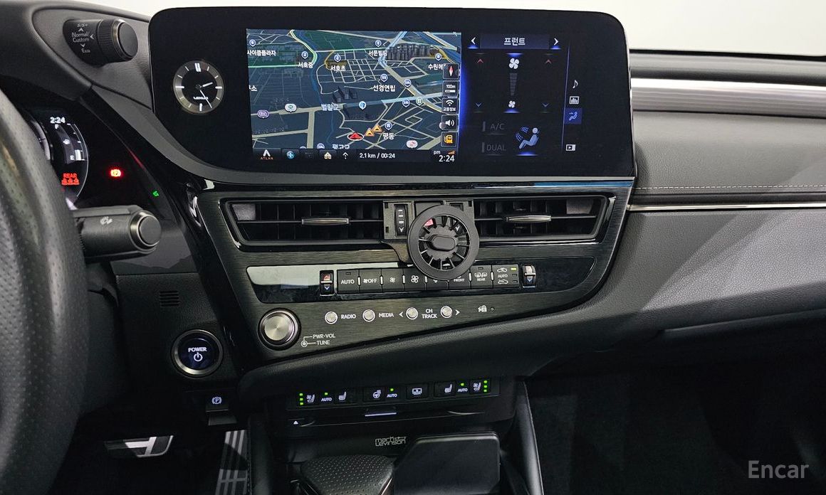 Lexus ES300h 7th Generation F-Sport №15