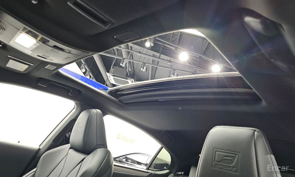Lexus ES300h 7th Generation F-Sport №20