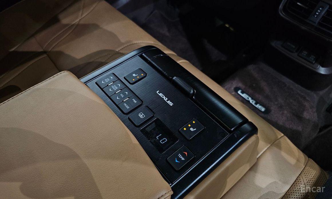 Lexus ES300h 7th Generation Luxury Plus №19