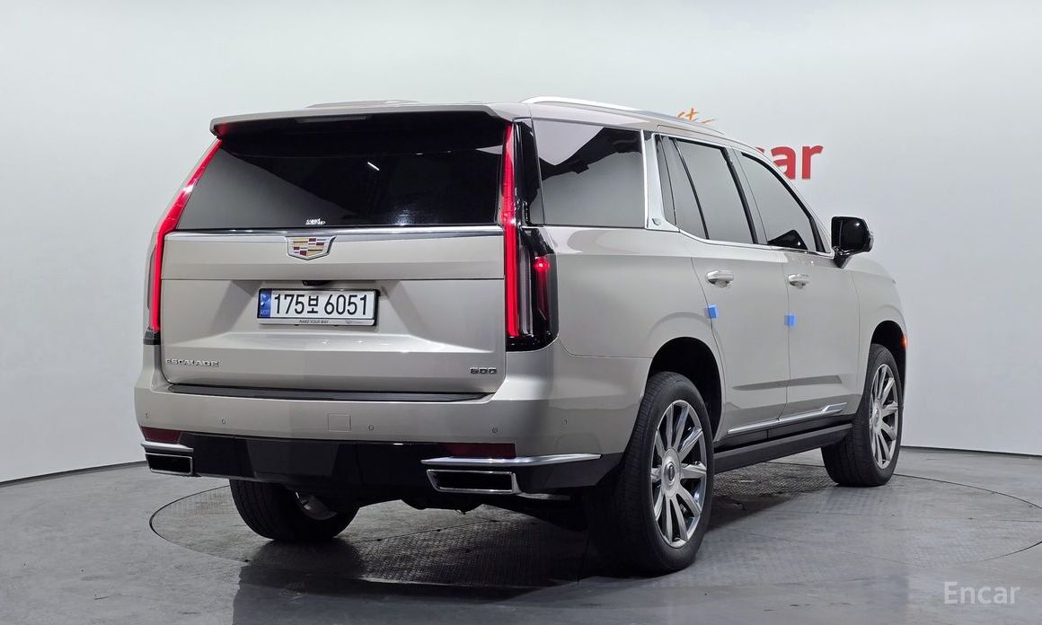 Escalade 5th Generation 6.2 Premium Luxury Platinum 3