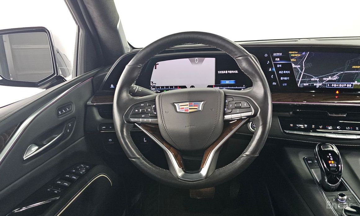 Escalade 5th Generation 6.2 Premium Luxury Platinum 14