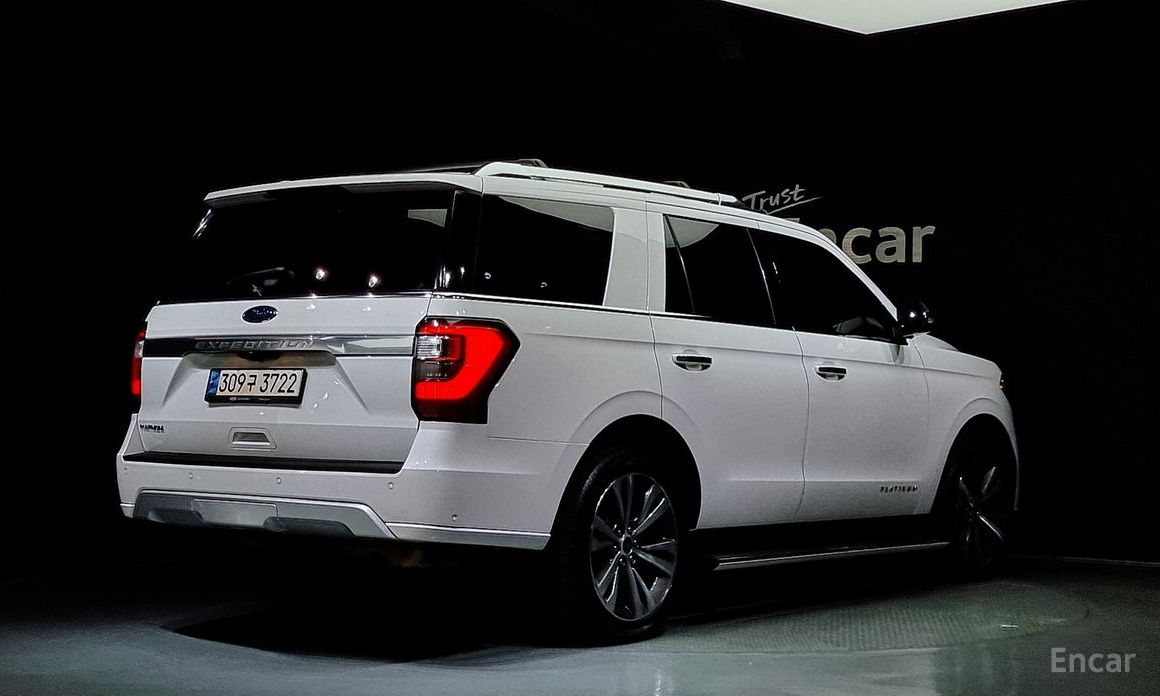 Expansion Platinum 4WD7 Seater 3