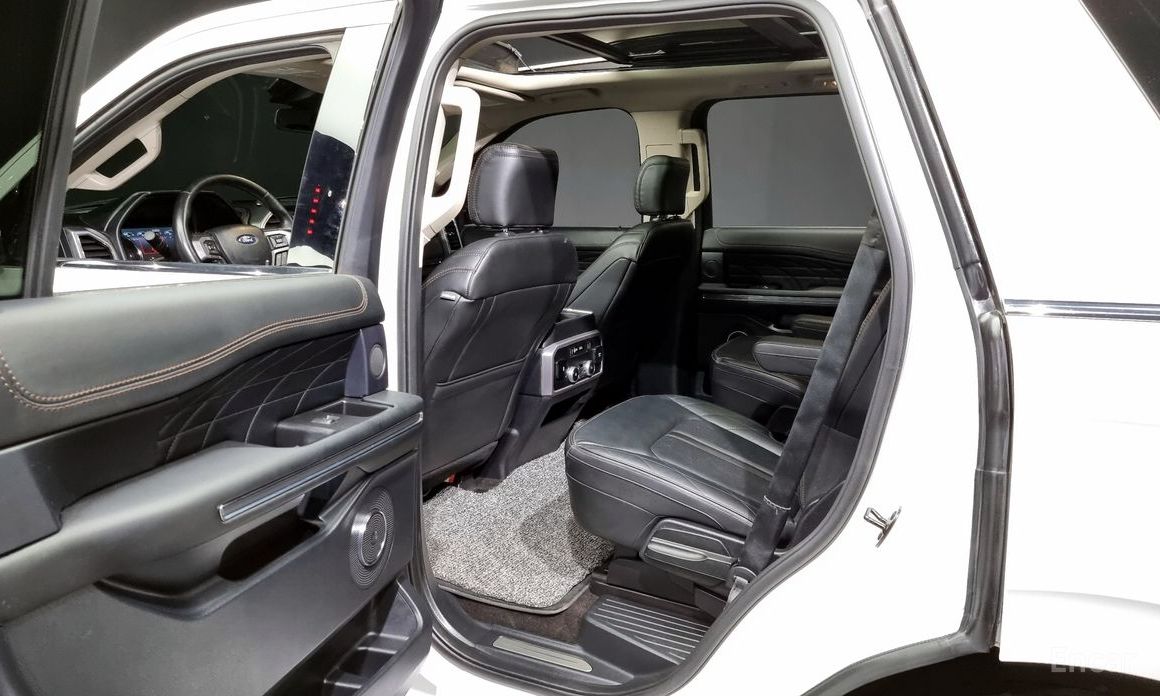Expansion Platinum 4WD7 Seater 12