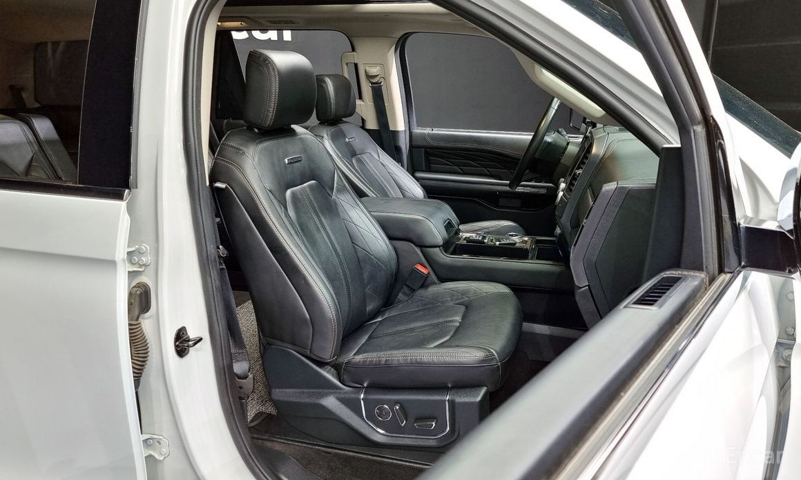 Expansion Platinum 4WD7 Seater 13