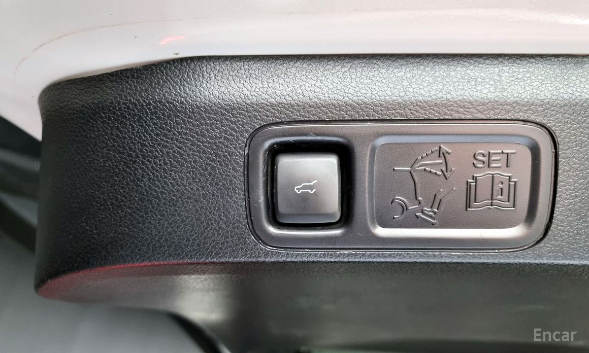 Expansion Platinum 4WD7 Seater 19