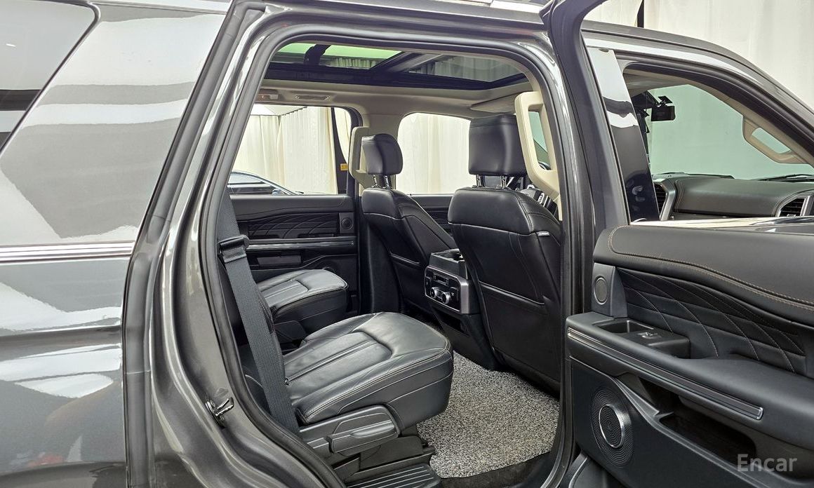Expansion Platinum 4WD7 Seater 13