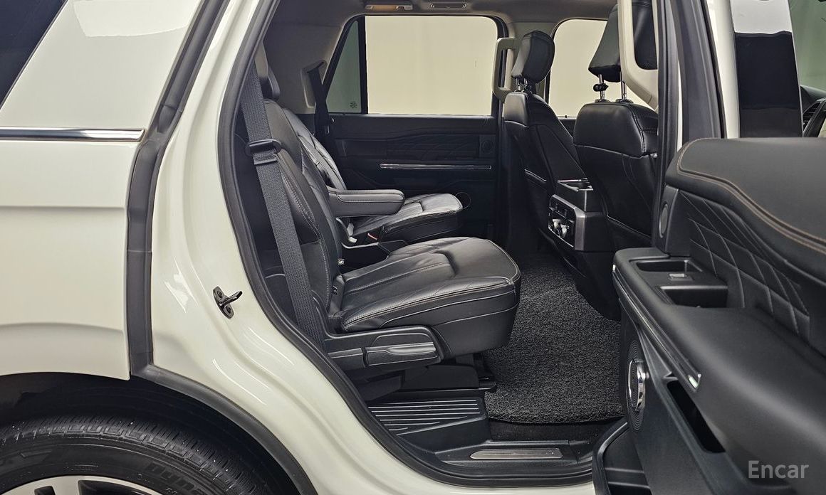 Expansion Platinum 4WD7 Seater 13