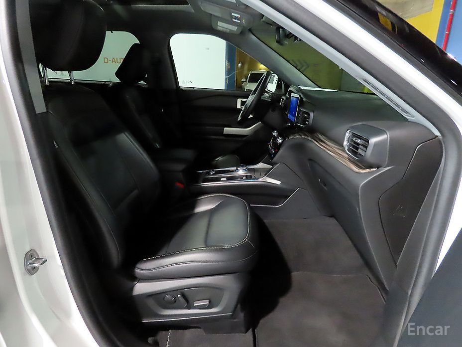 Ford Explorer 6th Generation 2.3 Limited 4WD №8