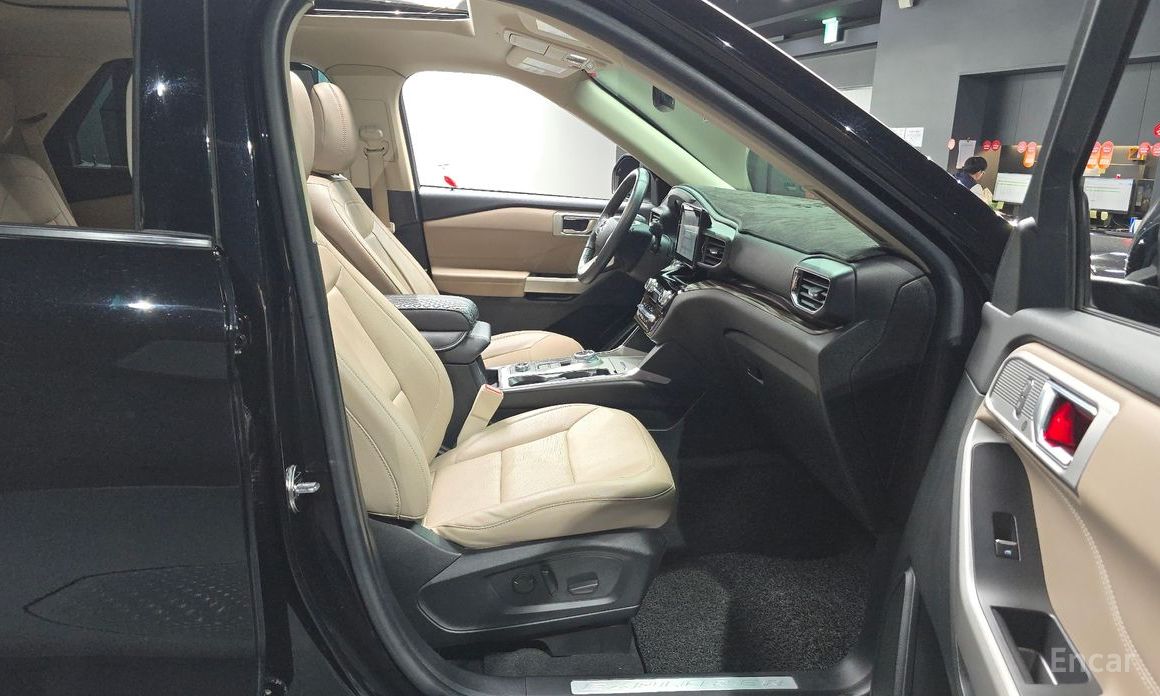 Explorer 6th Generation 2.3 Limited 4WD 11