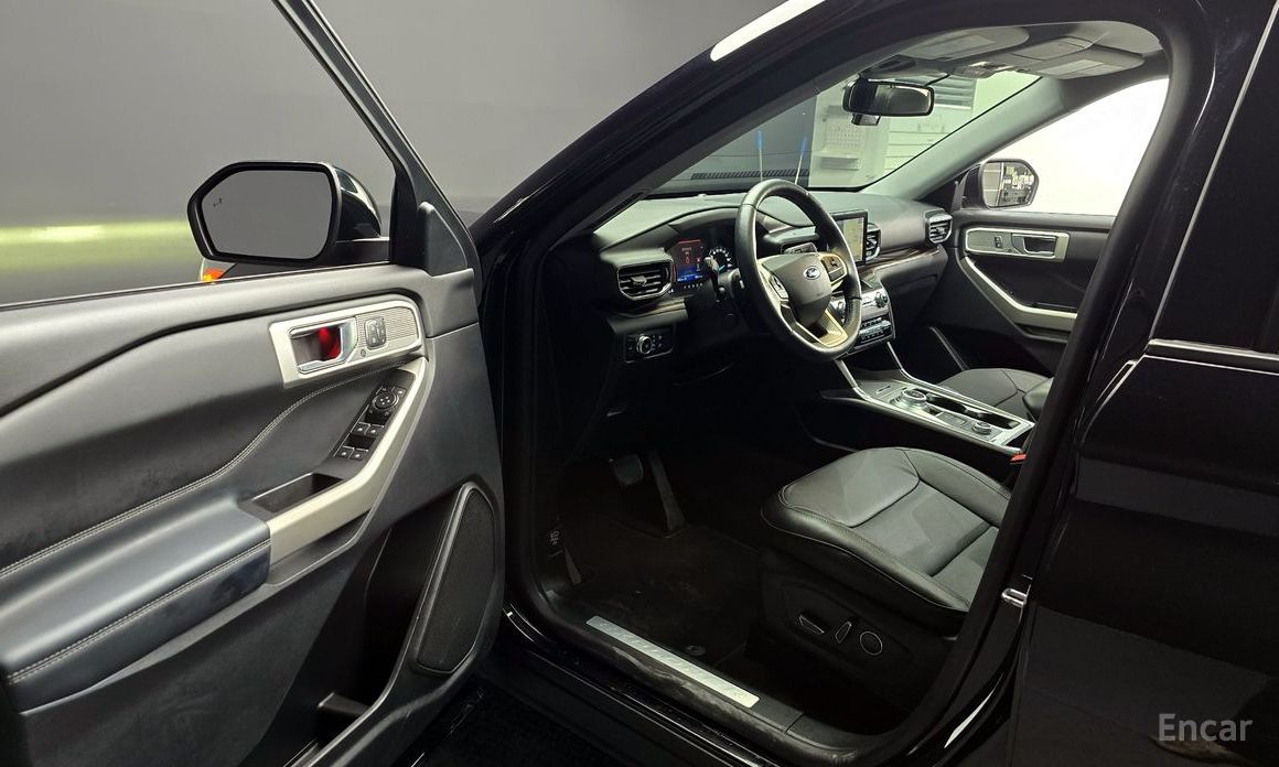 Ford Explorer 6th Generation 2.3 Limited 4WD №11