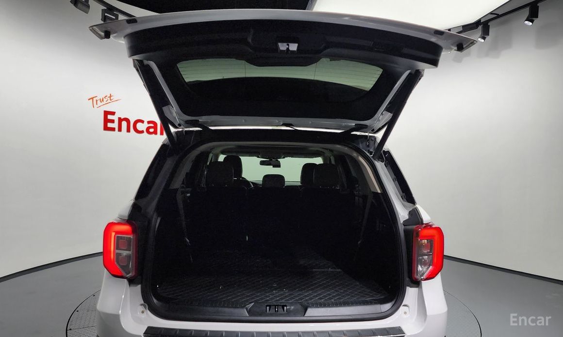 Ford Explorer 6th Generation 2.3 Limited 4WD №21