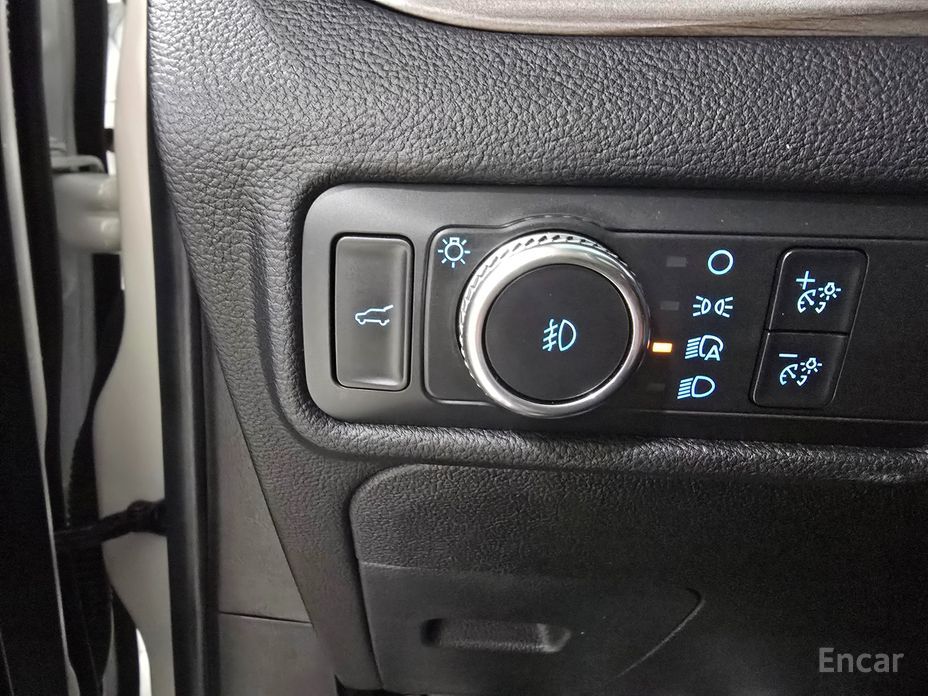 Explorer 6th Generation 2.3 Limited 4WD 14