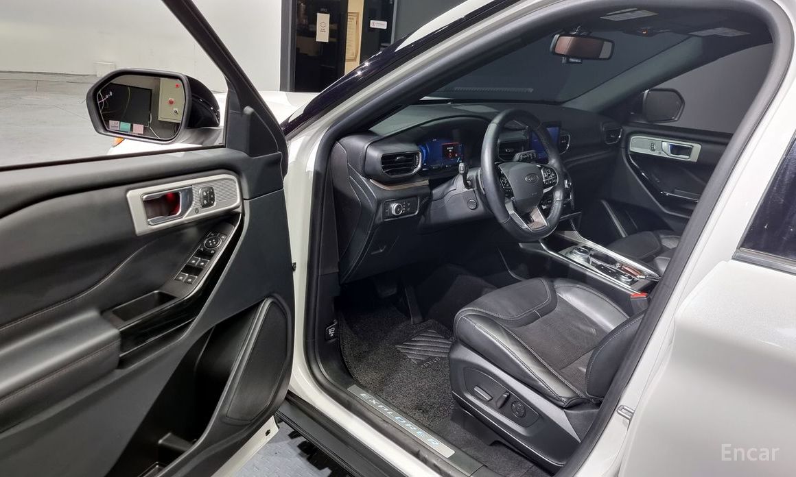 Explorer 6th Generation 3.0 Platinum 4WD 11