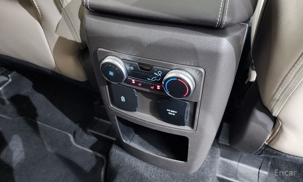 Ford Explorer 6th Generation 3.0 Platinum 4WD №19