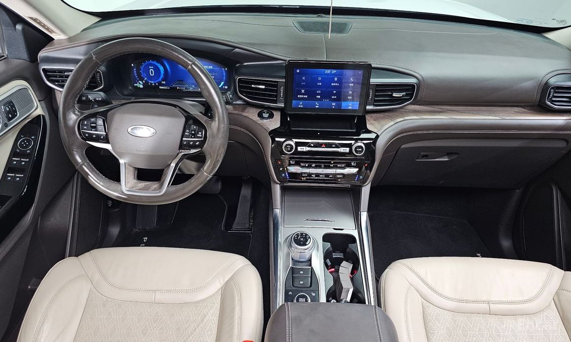 Explorer 6th Generation 3.0 Platinum 4WD 7
