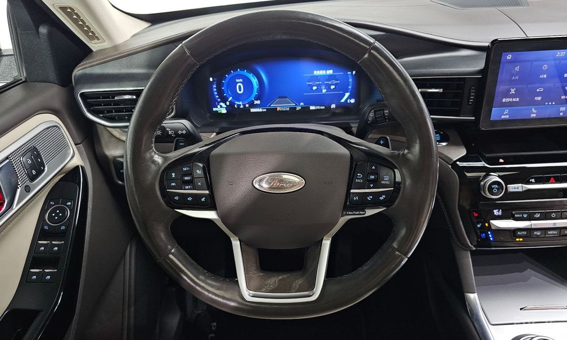 Explorer 6th Generation 3.0 Platinum 4WD 13