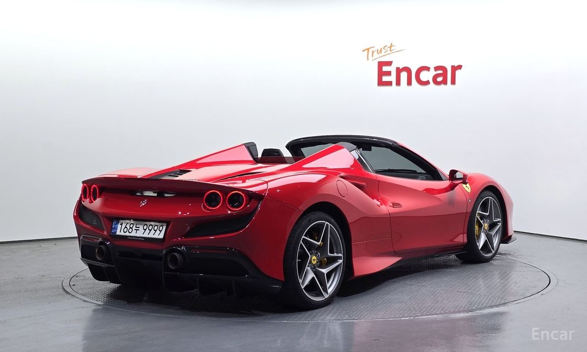 F8 Spider 3. 9 V8 3