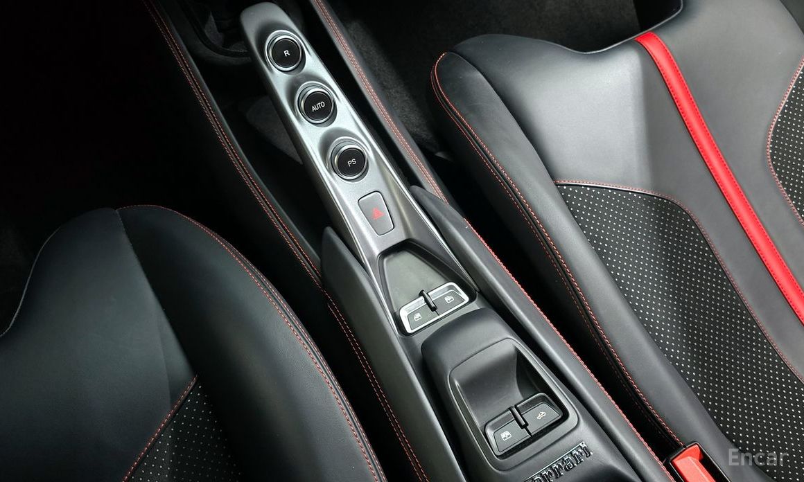 F8 Spider 3. 9 V8 10