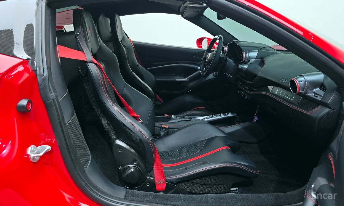 F8 Spider 3. 9 V8 11