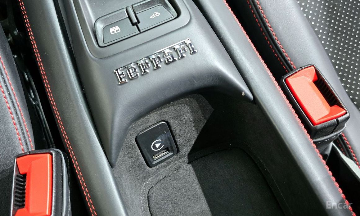 F8 Spider 3. 9 V8 13