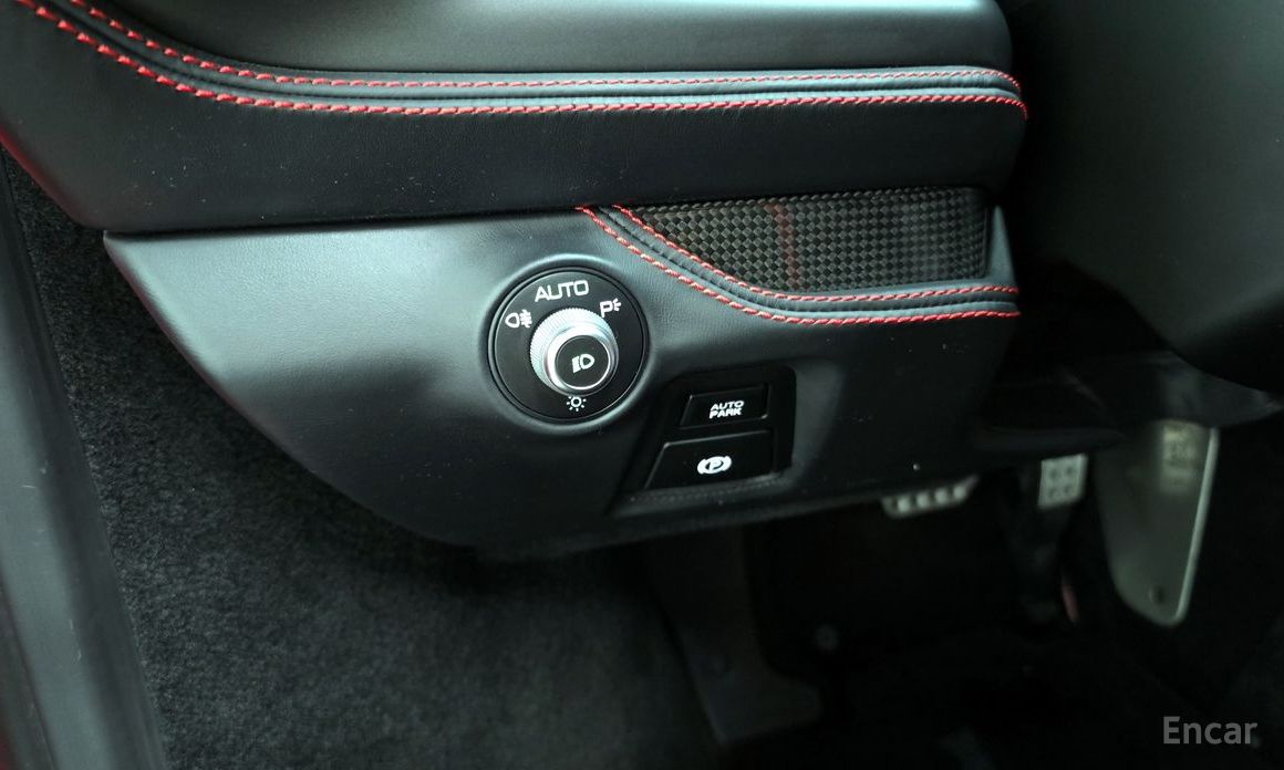 F8 Spider 3. 9 V8 17