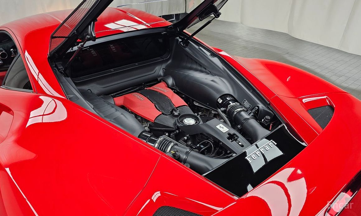 Ferrari F8 Tributo 3. 9 V8 №7